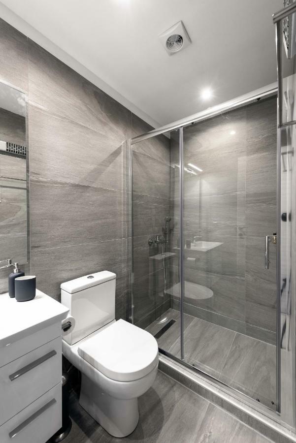 M&F Luxury Suites Est. 2019 / F Suite Thessaloníki Eksteriør bilde